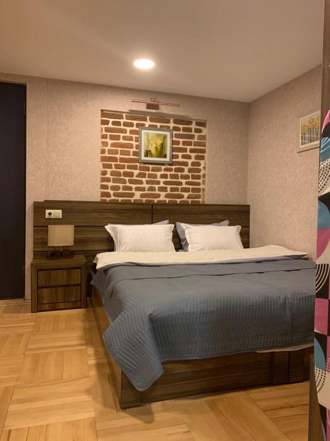 12 Maksim Gorki Street Tbilisi Exterior photo
