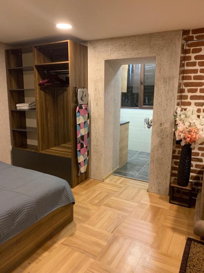 12 Maksim Gorki Street Tbilisi Exterior photo